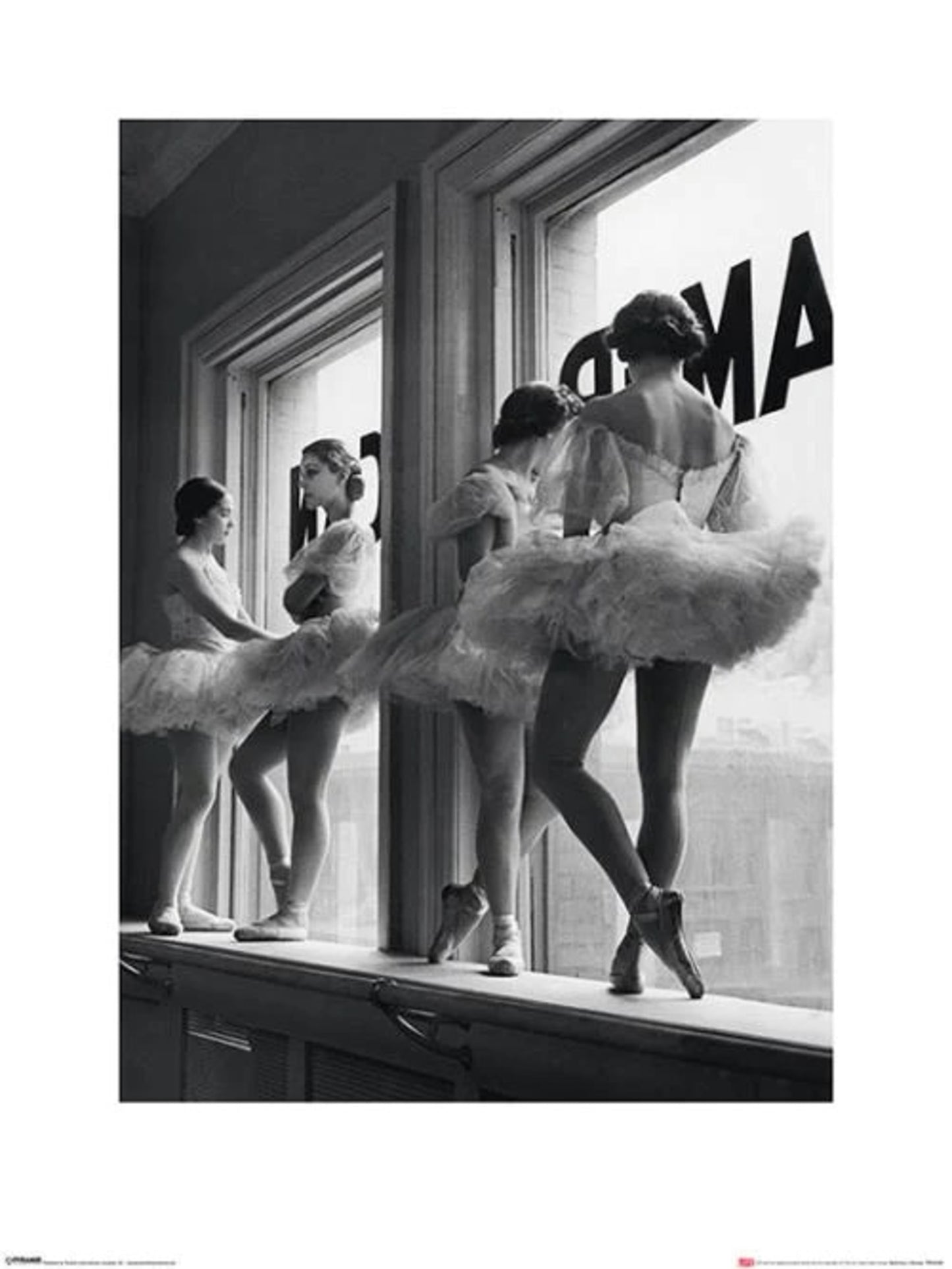 Kunstdruk Time Life Ballerinas in Window 60x80cm