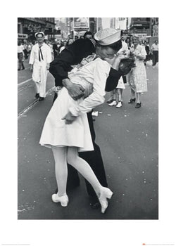 Kunstdruk Time Life War Time Kiss 50x70cm